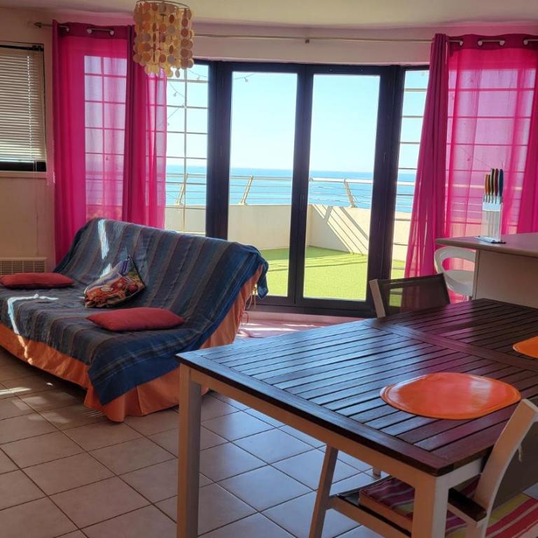 appartement 58 m 2 en 1 ere ligne ,vue mer panoramique ,2 terrasses dont une couverte résidence le Sunset - Appartement - 32