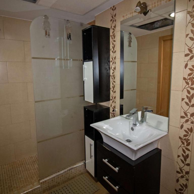 Planta baja Primera linea ROQUER MARTI Cargador Albert Villas - Apartamento - Planta baja - 23