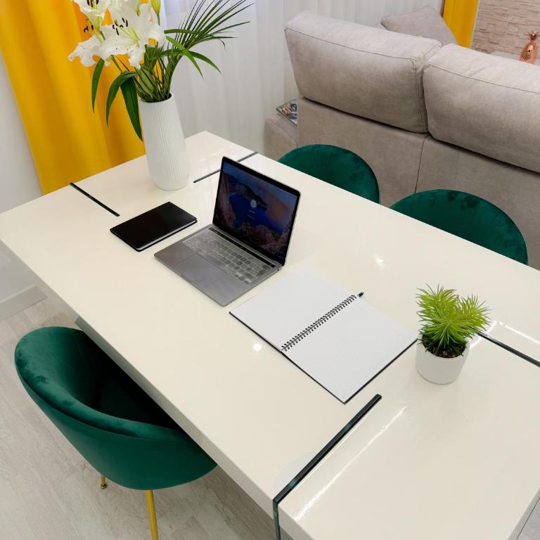 Luxe Apartment Madrid 7 paradas de Metro de Sol - Two-Bedroom Apartment - 29