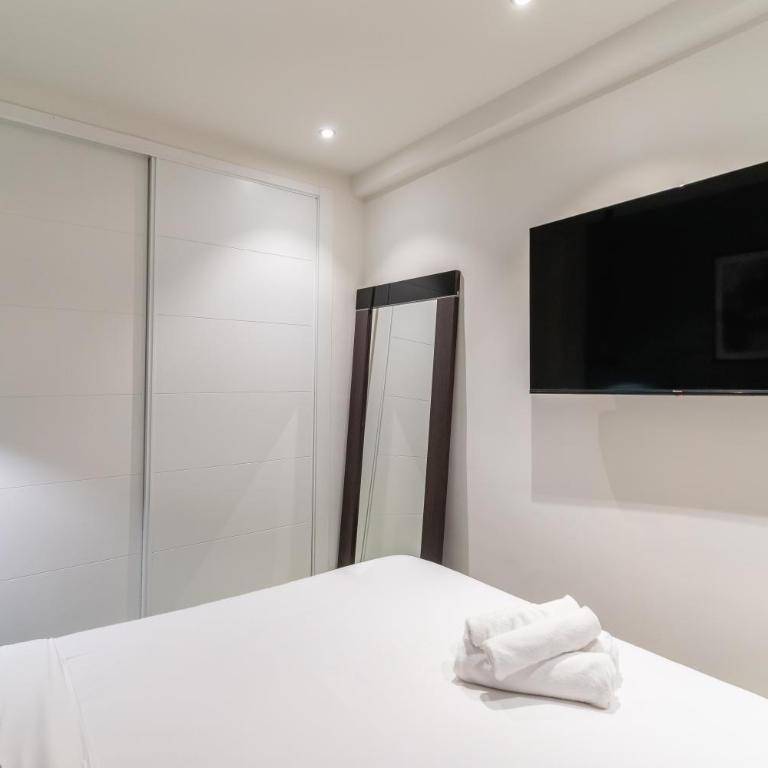 Modern apartment-2Bedrooms 2Baths-Malasaña - Apartamento - 15