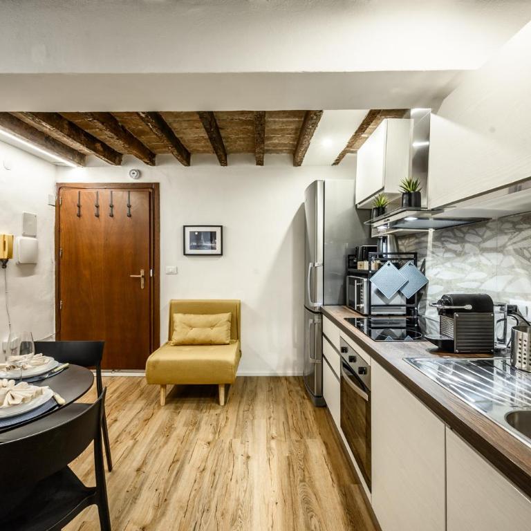 Design in Centro a Modena, pass parcheggio incluso, Appartamento Ciao Bella - Appartamento con 1 Camera da Letto - 21