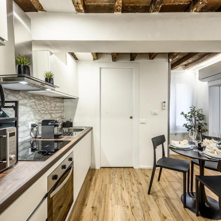 Design in Centro a Modena, pass parcheggio incluso, Appartamento Ciao Bella - Appartamento con 1 Camera da Letto - 27