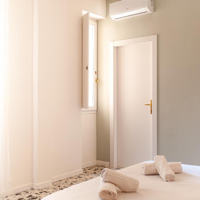 Four Rooms Alghero - Camera Matrimoniale - 31