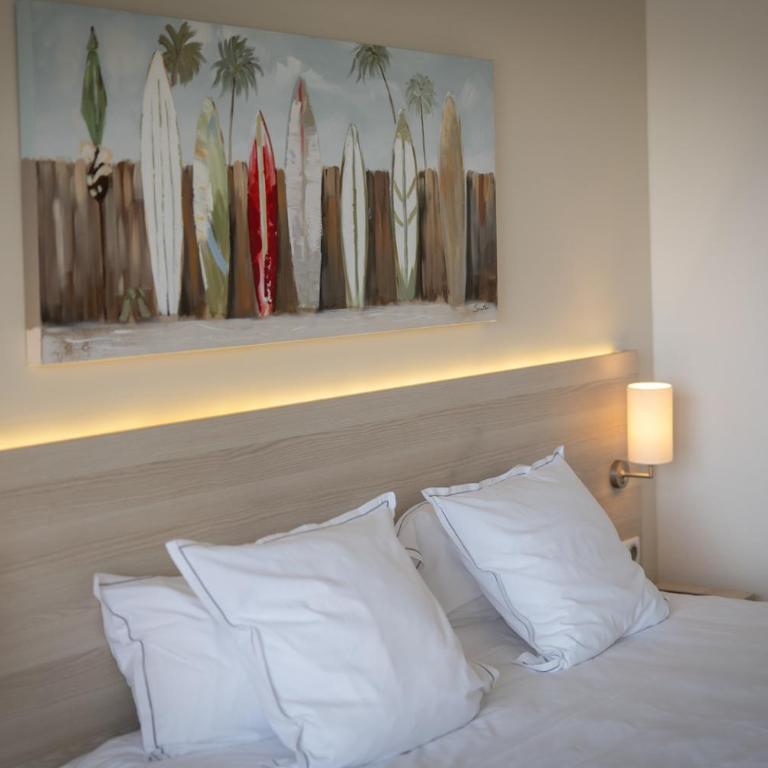 Best Western Plus Le Roof Vannes Bord de Mer - Chambre Lit Queen-Size Confort avec Balcon - 8