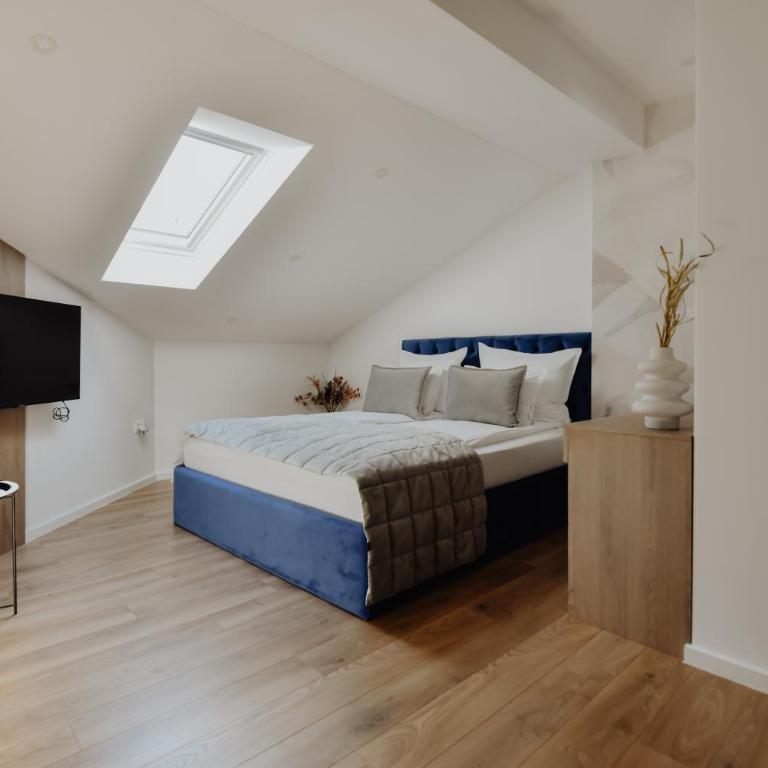 Lux City Apartments & Rooms - Superior Dvokrevetna Soba sa Bračnim Krevetom - 6