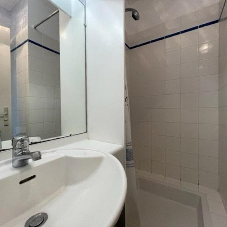Appartement 2 pièces avec balcon, piscine et parking, à 1km de la plage - Animaux acceptés - FR-1-478-27 - Apartment (4 Erwachsene) - 9