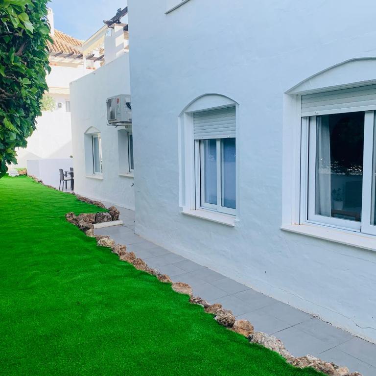 Increíble bajo con jardín y piscina - Puerto Banús - Apartamento de 2 dormitorios - 11