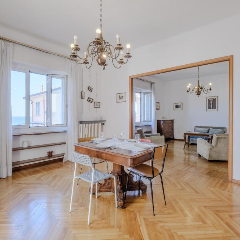 4 Bedroom Awesome Apartment In Imperia - Appartamento con 3 Camere da Letto - 10