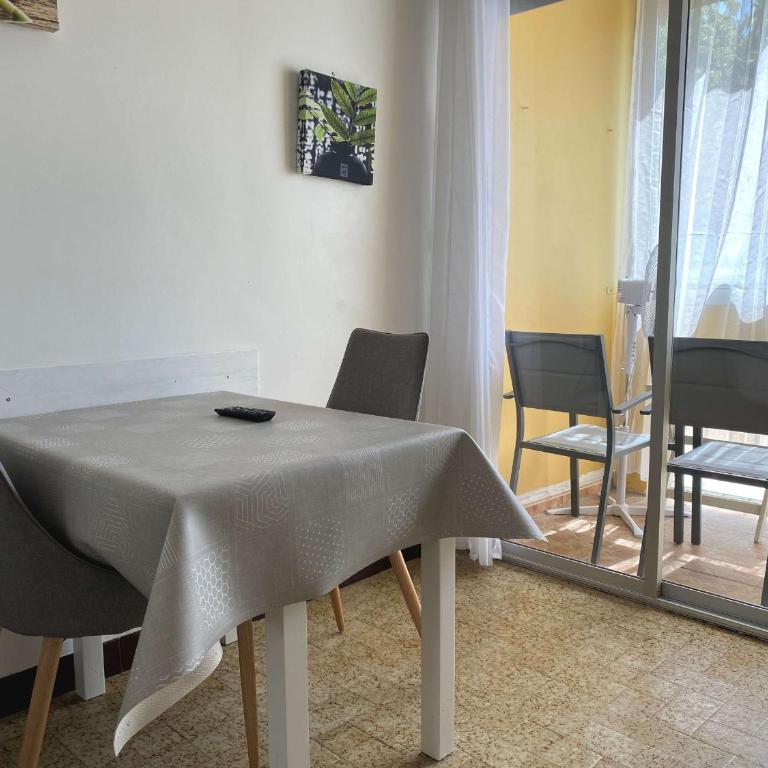 Studio lumineux avec climatisation et wifi à Balaruc-les-Bains - FR-1-553-61 - Studio - 11