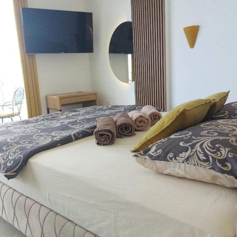 Voli Central point - Apartment with Balcony - 5