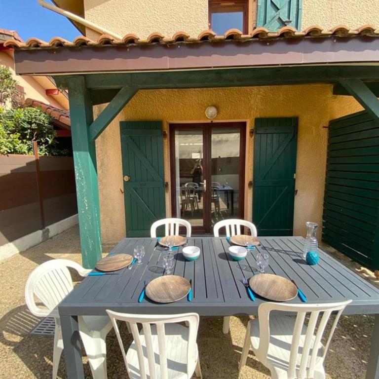Villa Patio à 20m de la plage avec terrasse et parking - FR-1-413-159 - Villa - 3