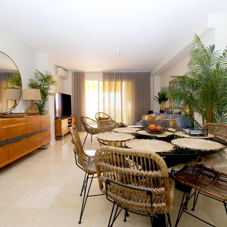 Estepona Port Apartment YVONNE - Two-Bedroom Apartment - 20
