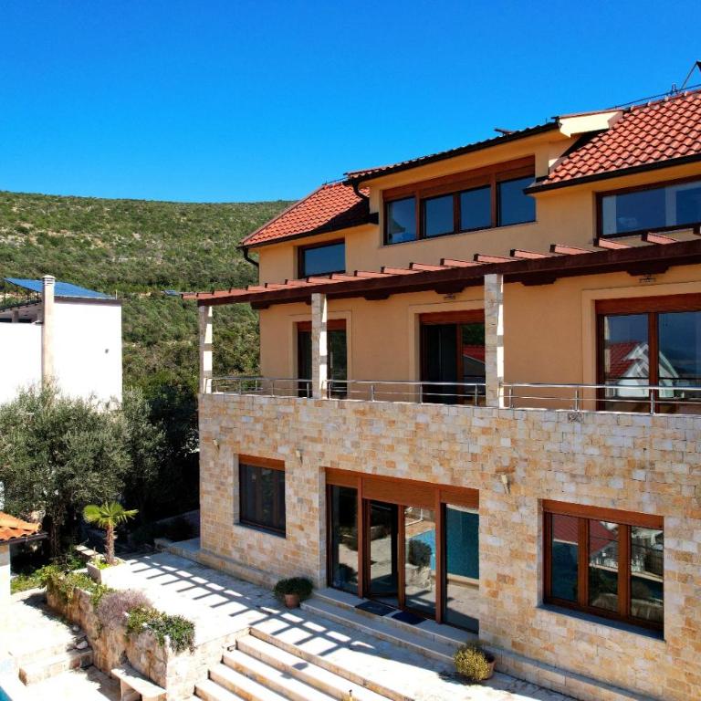 Luxury Villa Pontus - Villa with Private Pool - 4