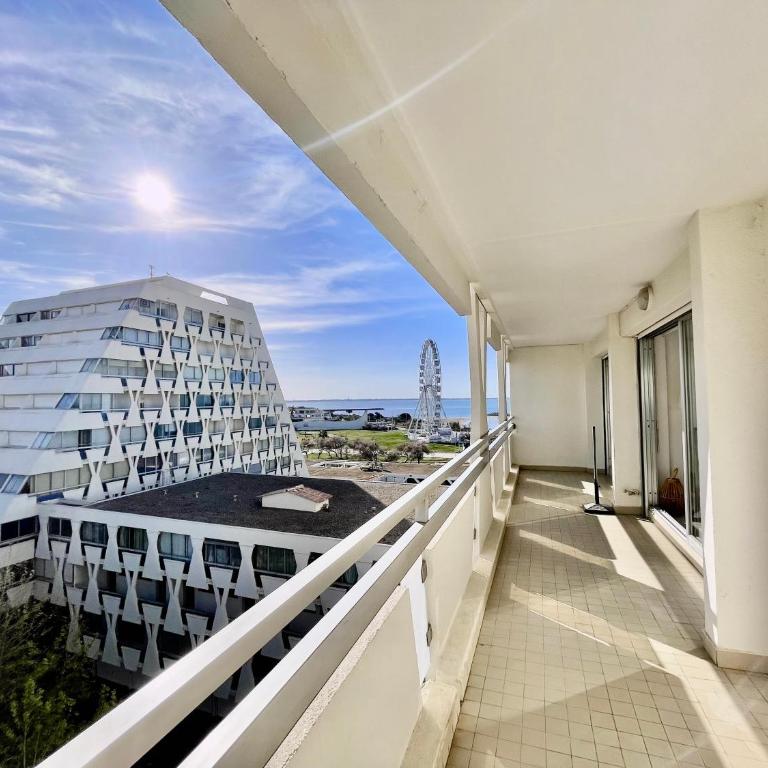 PGH N31- Plage à 50m, Centre-Ville, Parking Privé - Two-Bedroom Apartment - 10