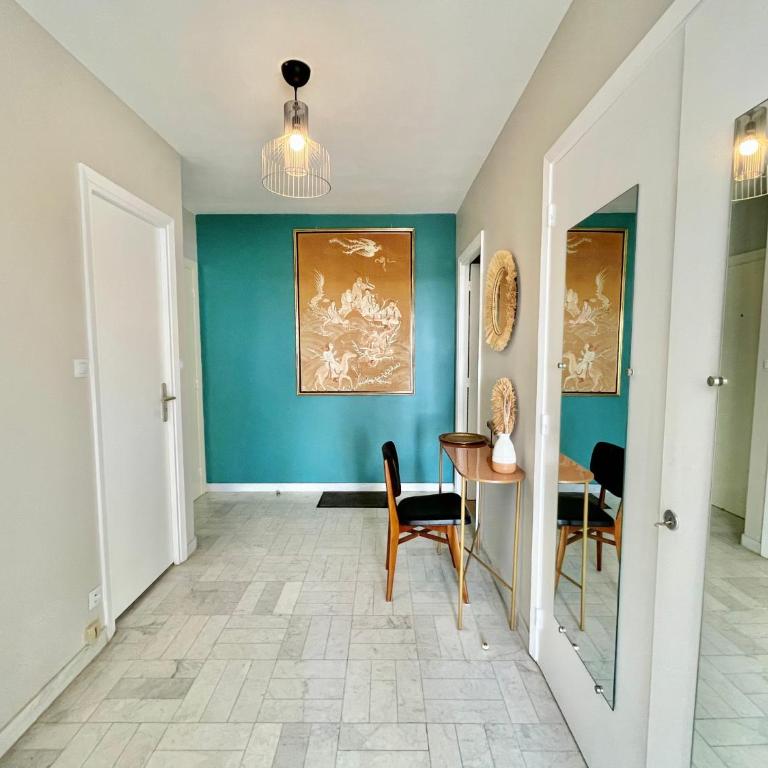 PGH N31- Plage à 50m, Centre-Ville, Parking Privé - Two-Bedroom Apartment - 12