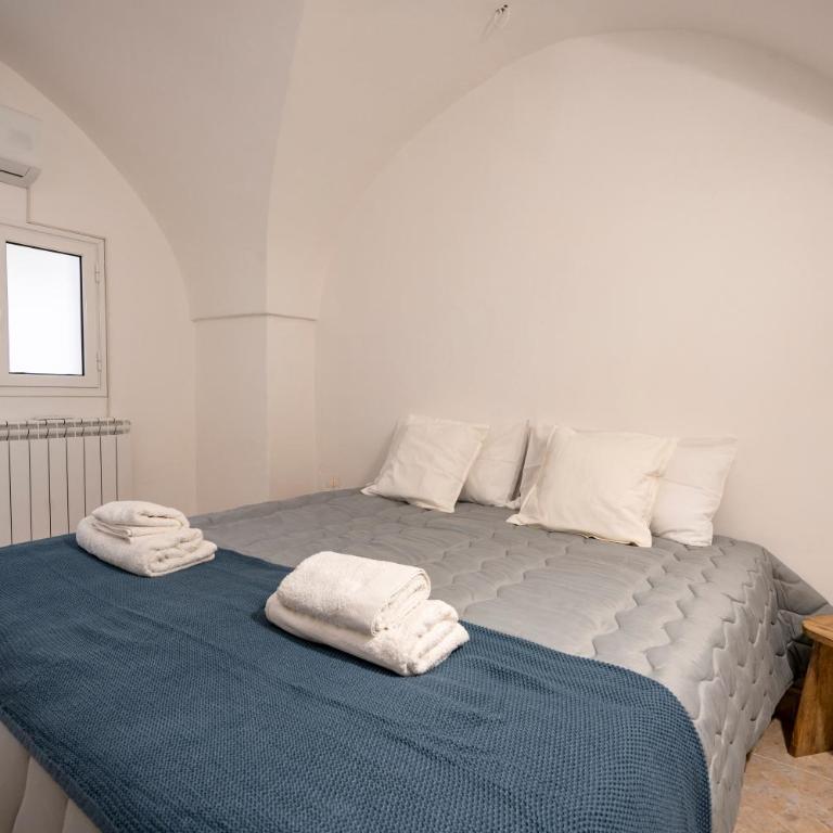 GuestHost - La Mille - Charming Ostuni Apartment - Two-Bedroom Apartment - 14