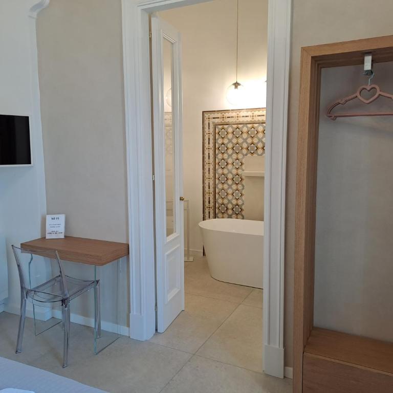 Palazzo AD 1892 - SUITES & SPA - Junior Suite with Balcony - 6