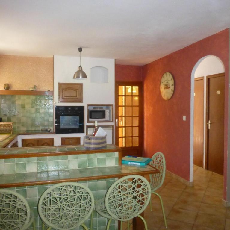 Les Gîtes de Cayenne - Gîte Olivia - Villa avec Piscine Privée - 16