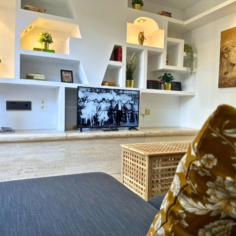 Dos Torres Ático Dúplex - Céntrico con Vistas a la Ciudad - Apartamento de 3 dormitorios - 2