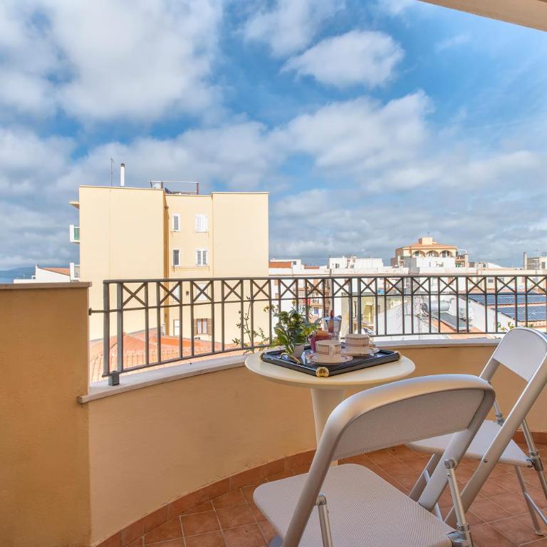 GuestHost - Alghero Sea View Apartment with Balcony! - One-Bedroom Apartment - 1