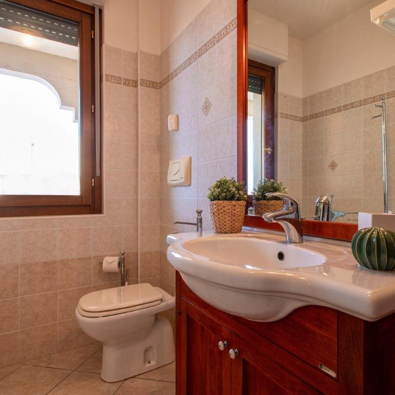 GuestHost - Alghero Sea View Apartment with Balcony! - One-Bedroom Apartment - 24