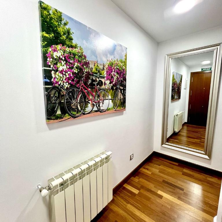 Apartamento Salón Moderno con plaza de garaje privada incluida - One-Bedroom Apartment - 12