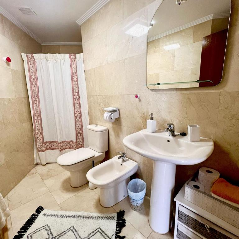 Apartamento Salón Moderno con plaza de garaje privada incluida - One-Bedroom Apartment - 8
