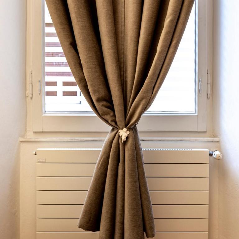 Manzoni 76 - Appartamento con 2 Camere da Letto - 45