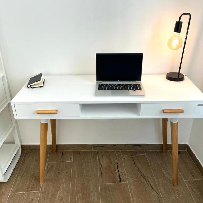 Rome With Friends - 2 bedrooms and amazing living room - Appartamento con 2 Camere da Letto - 8