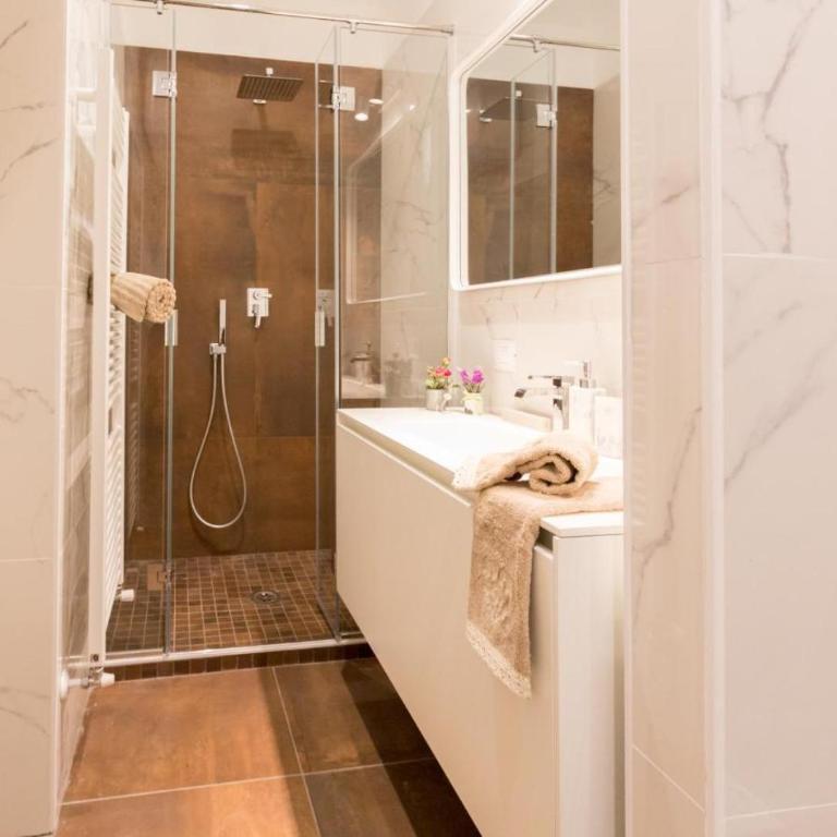 Porta Venezia - Design Suite con Balcone - 55mq - Appartamento con 1 Camera da Letto - 23