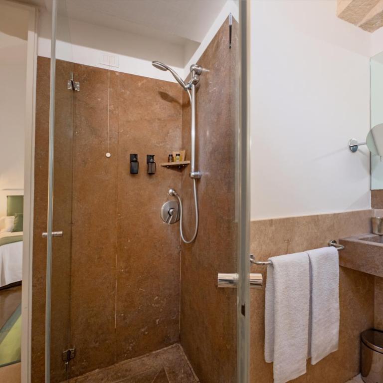 B&B Palazzo Personè Dimora Storica - Superior Triple Room - 7
