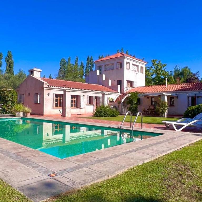 Casona Medrano, con piscina en Chacras de Coria! - Four-Bedroom House - 35