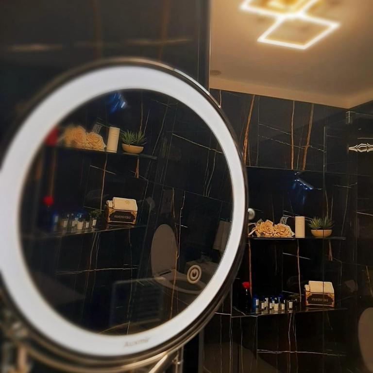 RosaM Suite - Via Veneto 15 min walk from Spanish Steps Top Floor Luxury Apartment - Appartamento con 3 Camere da Letto - 38