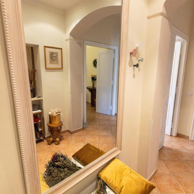 RosaM Suite - Via Veneto 15 min walk from Spanish Steps Top Floor Luxury Apartment - Appartamento con 3 Camere da Letto - 53