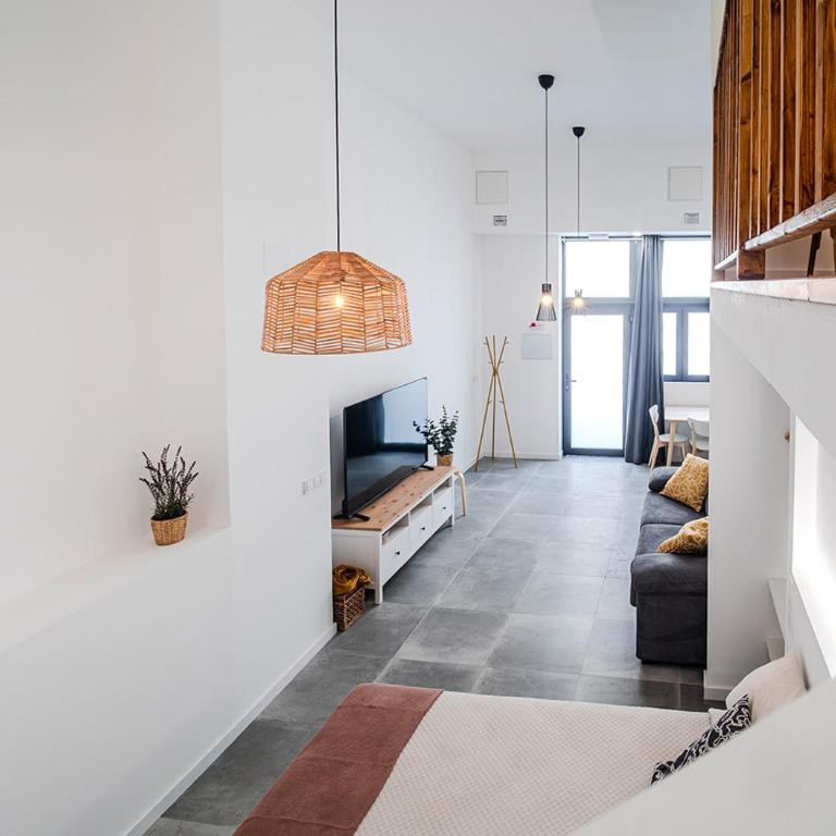 AROMA DE VALENCIA II cozy studio with loft - One-bedroom Loft Apartment - 5