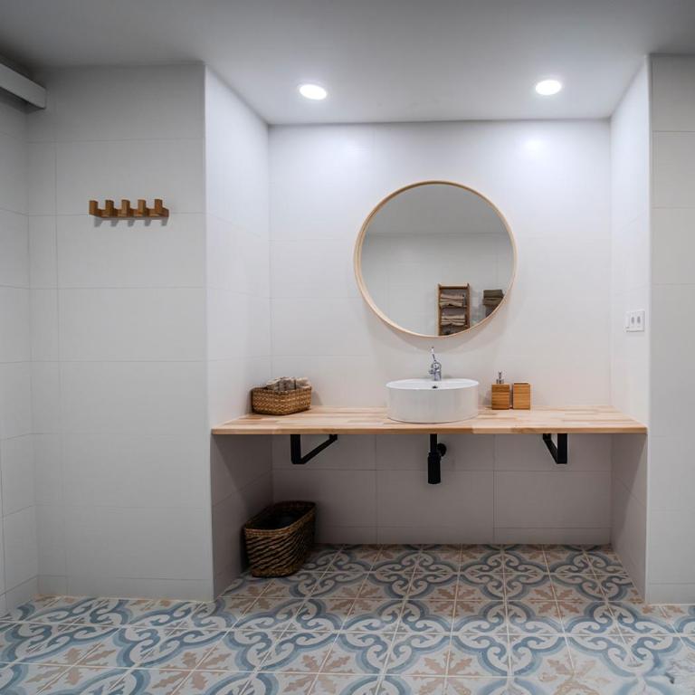 AROMA DE VALENCIA II cozy studio with loft - One-bedroom Loft Apartment - 10