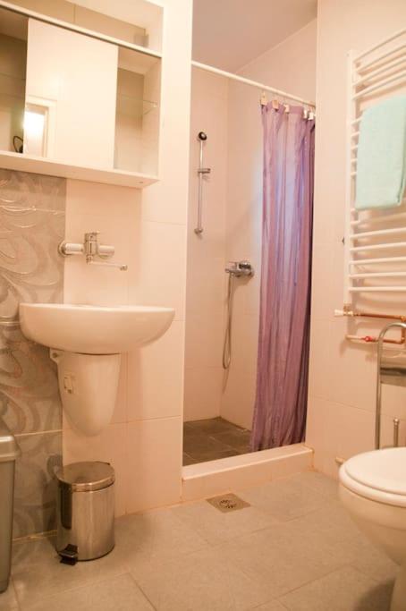 Fully Equipped - Cozy & Convenient City Apartment - Apartman sa 1 Spavaćom Sobom - 23