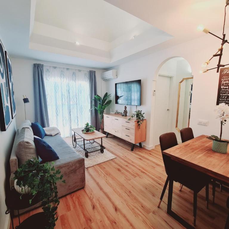 Caleta Star by NicoleT - One-Bedroom Apartment - 11