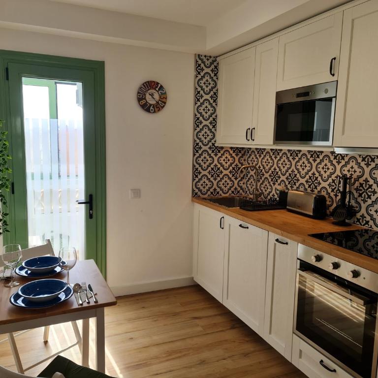 Caleta Star by NicoleT - One-Bedroom Apartment - 18