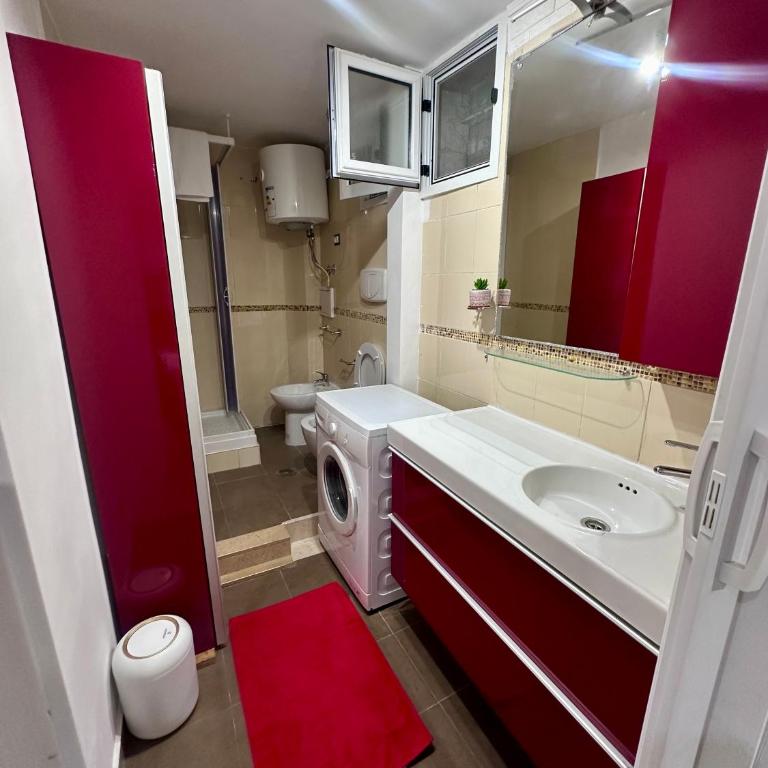 BELLO BORGO - One-Bedroom Apartment - 5