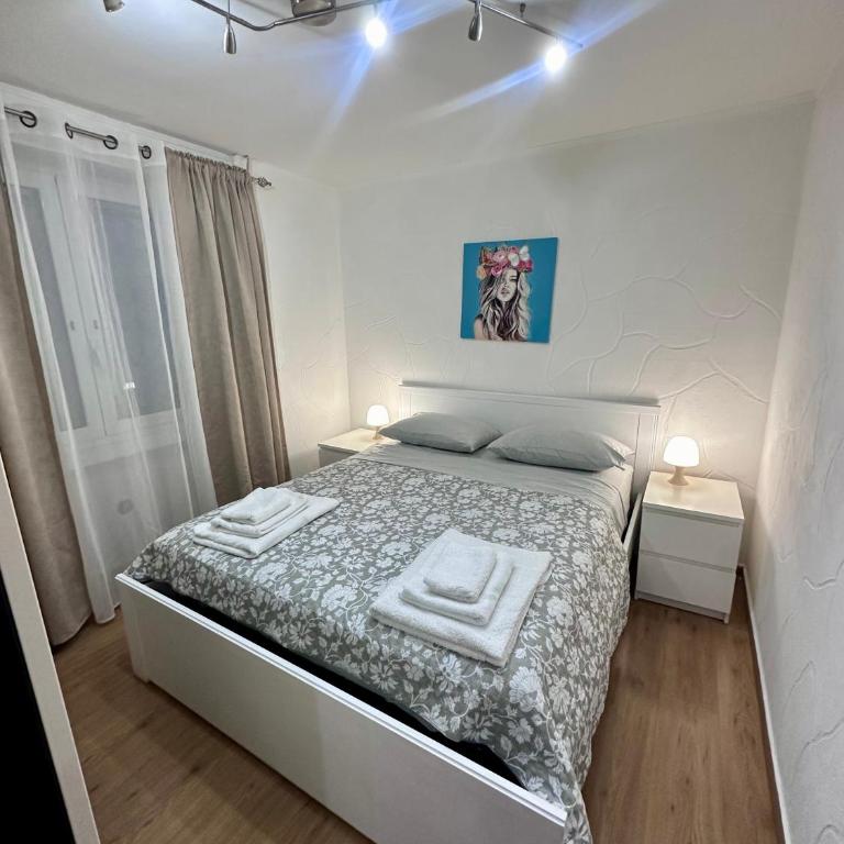 BELLO BORGO - One-Bedroom Apartment - 3