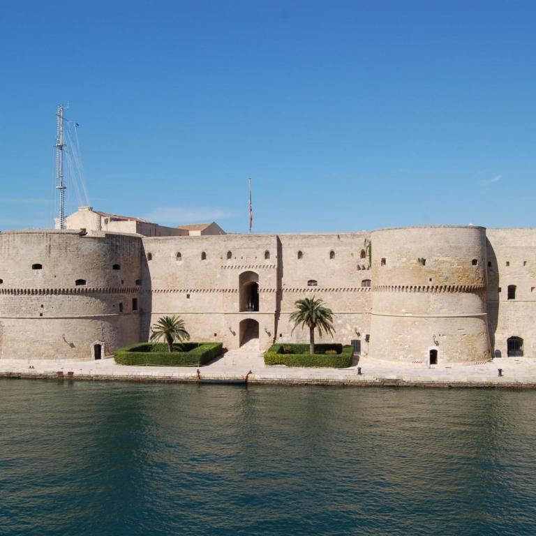 BELLO BORGO - One-Bedroom Apartment - 19