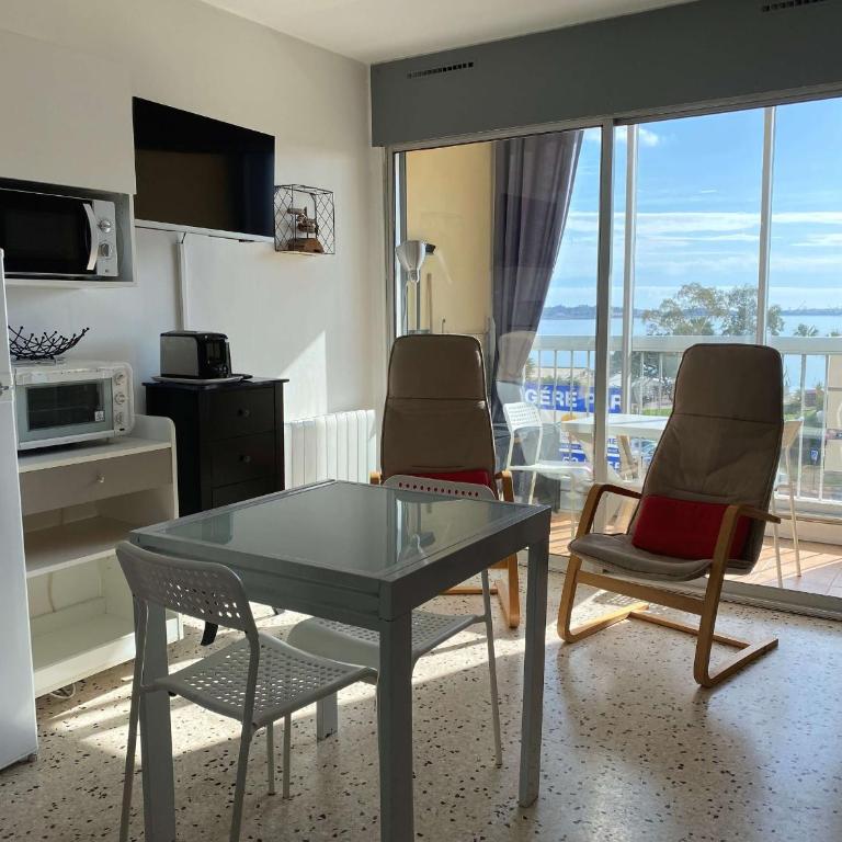 Bel appartement T1 avec vue dégagée, loggia, ascenseur et wifi à Balaruc-les-Bains - FR-1-553-102 - Appartement (2 Adultes) - 5