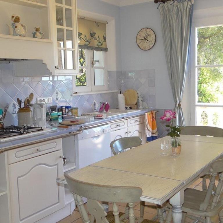 Villa 4 chambres avec piscine et terrasses - FR-1-100-239 - Villa - 22