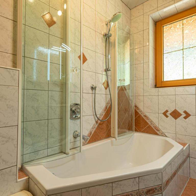 Ferienwohnung Ausblick Zillertal - Apartment mit 2 Schlafzimmern - 9