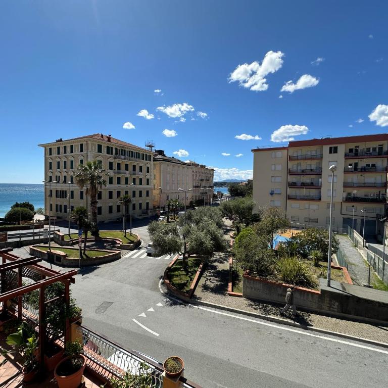 Appartamento La Mola - Apartment with Balcony - 14