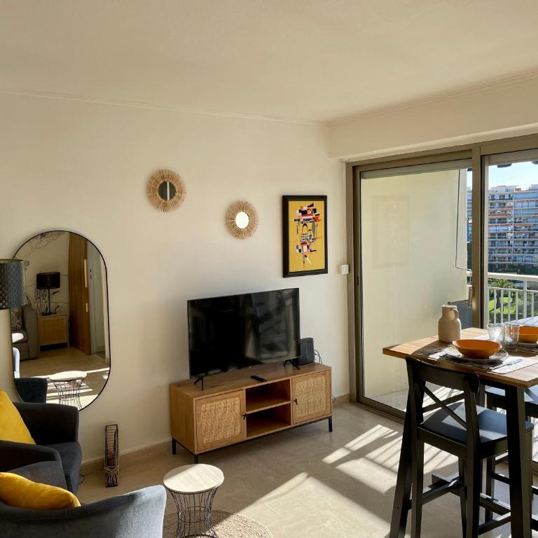 Studio avec vue sur Marina et Mer - 2 adultes et 1 enfant maximum - Appartement 1 Chambre - 4