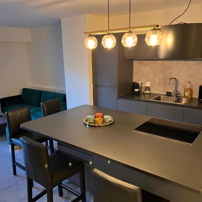 Les Arènes - Cannes centre, Charmant 2 pièces récemment rénové de 45 m2 avec sa terrasse de 10 m2 - Appartement 1 Chambre - 8