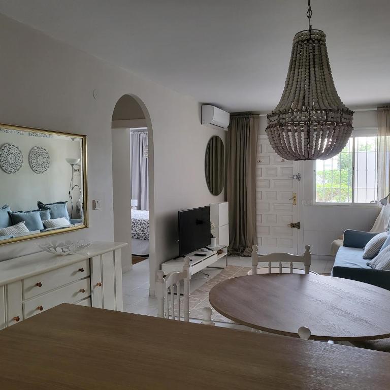 Torreblanca 2 bedrooms apart with small garden and pool - Appartement 2 Chambres - 1