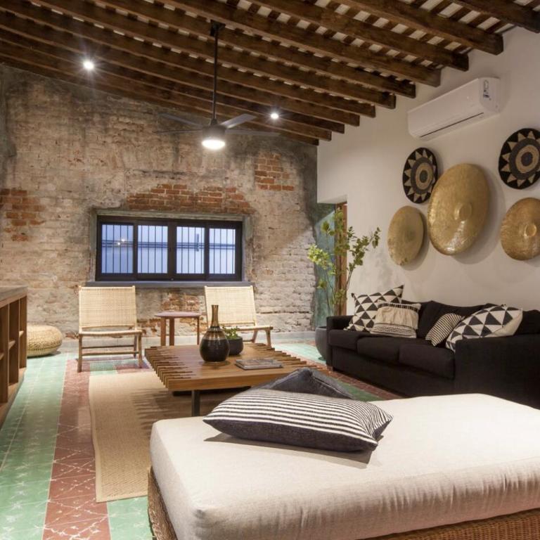 Departamentos & Villa Monarka, 1 Block from Malecon! - Apartamento de 3 dormitorios con piscina privada - 7